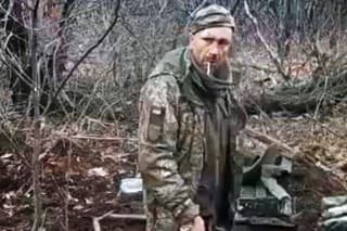 Posledný záber ukrajinského vojaka pred smrťou.