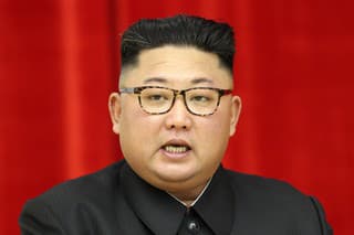 Kim Čong-un dáva prednosť vývoju rakiet pred riešením potravinovej krízy.