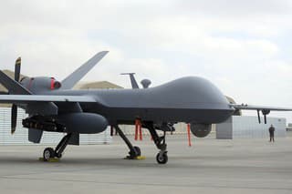 Americkí a ruskí vojenskí šéfovia obnovili kontakt, aby diskutovali o drone.