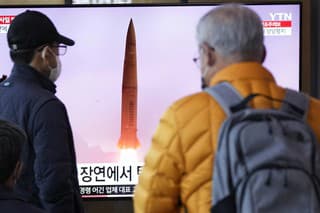 Juhokórejský prezident Jun Sok-jol vo štvrtok varoval Severnú Kóreu, že 
