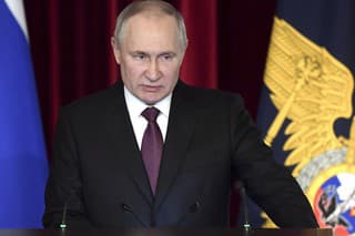 Ruský prezident Vladimir Putin rozpráva počas výročného stretnutia Rady ruského ministerstva vnútra v Moskve.