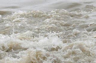 Niekoľkodňové zrážky mierne zvýšili hladiny všetkých tokov na východnom Slovensku. Najviac sa dažde prejavili na prietokoch rieky Hornád. 