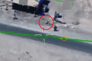 Zábery, ktoré boli zachytené ešte minulý rok americkým vojenským dronom ukazujú záhadný objekt, ktorý sa pohybuje nad aktívnou vojenskou zónou. 