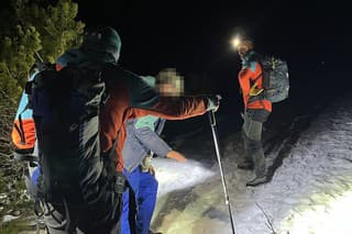 Horskí záchranári zasahovali v piatok večer vo Velickej doline.
