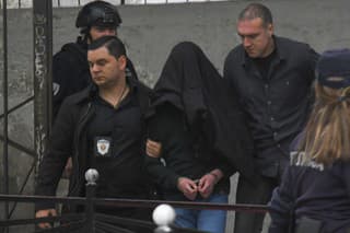 Na základnej škole v Belehrade zastrelil trinásťročný chlapec osem žiakov a člena ochranky.