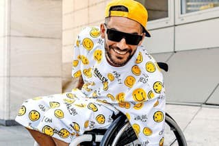 Bekim je už roky pripútaný na invalidný vozík.