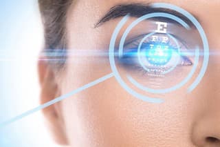 Laserová operácia očí je dnes trendom.