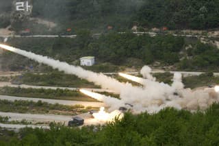 Južná Kórea a USA: Spoločné vojenské cvičenie.