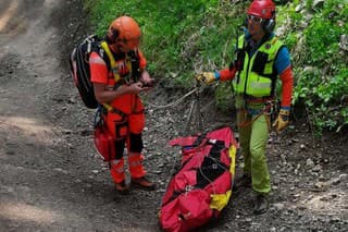 Horskí záchranári pomáhali cyklistovi po páde na Malinom Brde.