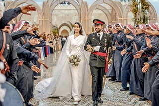 Husajn si vzal za manželku Radžwu al-Sajf z prominentnej saudskoarabskej rodiny.