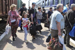 Evakuácia ľudí v ukrajinskom Chersone