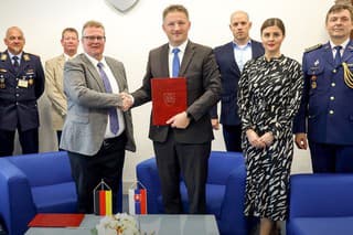 Nemecko daruje Slovensku dva systémy Mantis, zmluvu už podpísali.