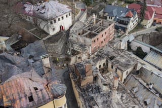 Požiar v historickom centre Banskej Štiavnice vypukol v jednej z historických budov.