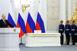 Vladimir Putin podpísal zmluvy o pričlenení okupovaných oblastí Ukrajiny k Rusku.
