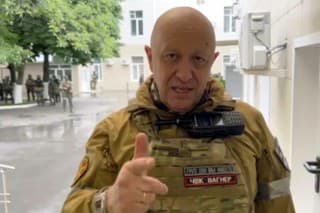 Na snímke z videa šéf ruskej žoldnierskej Vagnerovej skupiny Jevgenij Prigožin.