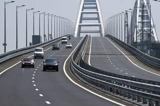 Krymský most je tým najdlhším v Európe.
