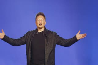 Zakladateľ Tesly Elon Musk predstavil svetu Cybetruck.