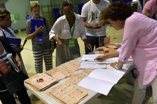 Predčasné parlamentné voľby v Španielsku v nedeľu 23.7.