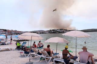Rozsiahly požiar vypukol na chorvátskom ostrove Čiovo.