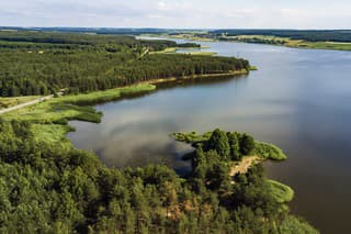 Hlavný problém: Prekračovanie limitov vedie k nezvyčajným vlnám horúčav, sucha aj záplav.