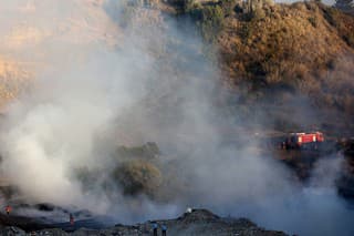 Na juhu Portugalska naďalej zúri lesný požiar, úrady evakuovali asi 1400 ľudí.