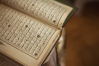 Korán, posvätná kniha Moslimov (ilustračná foto)
