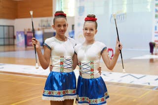 Úspešná dvojica: Sofia (13, vľavo) a Nina (13) uspeli v silnej konkurencii. 