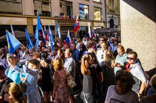 Protest proti aktuálnej kampani bratislavského Divadla Pavla Országha Hviezdoslava.