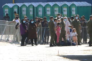 V okrese Veľký Krtíš vyhlásil v piatok 1. septembra 2023 okresný úrad mimoriadnu situáciu pre nárast neregulárnej migrácie. 