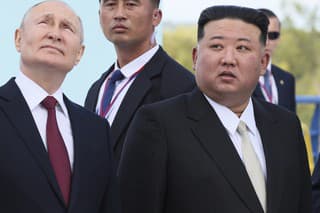 Kim Čong-Un a Vladimir Putin sa zišli na kozmodróme na ruskom Ďalekom východe.