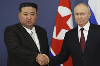 Kim Čong-Un a Vladimir Putin sa zišli na kozmodróme na ruskom Ďalekom východe..