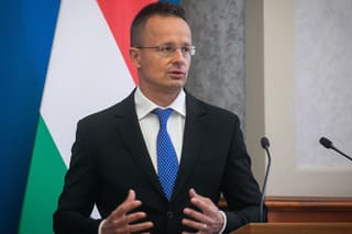 Maďarský minister zahraničného obchodu a zahraničných vecí Péter Szijjártó.