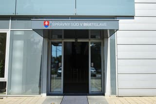 Na snímke budova Správneho súdu Slovenskej republiky.