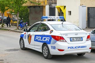 Albánska polícia zatkla Doležaja protizákonne.