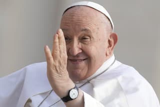 Papez František.