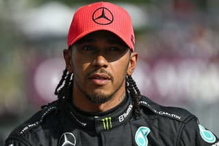 Lewis Hamilton prerušil kvalifikačnú nadvládu Maxa Verstappena.