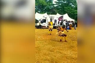 Tanec, ktorý nestíhate sledovať: Africký muž predvádza talent v podobe extrémne rýchleho miestneho tanca