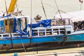 Zrážka s vyhliadkovou loďou Hableány si vyžiadala 28 obetí 