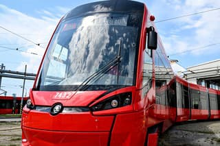 Bratislava trvá na trasovaní električkovej trate popred nové SND. (ilustračné foto)