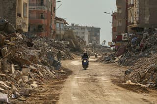 Turecko a Sýriu 6. februára zasiahli dve ničivé zemetrasenia.
