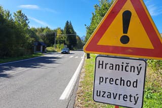 V Tatranskej Javorine, okres Poprad, v noci na stredu 4. októbra 2023 taktiež zatvorili jeden z hraničných priechodov.