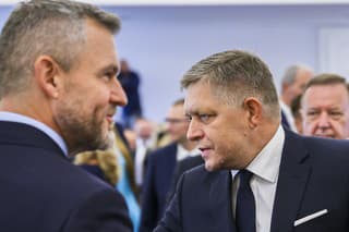 Na snímke sprava predseda Smer-SD Robert Fico a predseda Hlas-SD Peter Pellegrini 