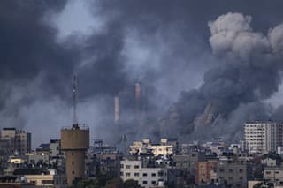 Akcia Hamasu si vyžiadala viac ako tisíc mŕtvych a tisícky zranených na oboch stranách.