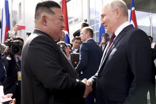 Vodca Severnej Kórey Kim Čong-un a ruský prezident Vladimir Putin