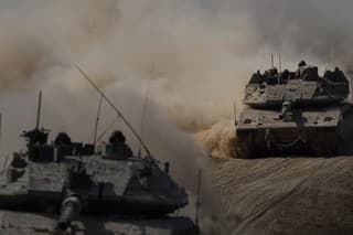 Militanti z Gazy vystrelili v piatok na Izrael stovky rakiet