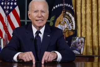 Americký prezident Joe Biden rozpráva z Oválnej pracovne Bieleho domu vo Washingtone 19. októbra 2023 o vojne v Izraeli a na Ukrajine.