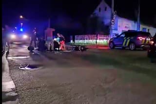 Po zrážke s osobným autom v Žiline skončil v piatok (20. 10.) v nemocnici 18-ročný vodič motocykla. 
