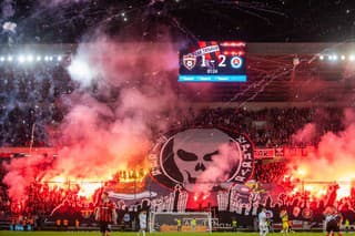 Fanúšikovia Spartaka Trnava použili na štadióne pyrotechniku.