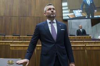 Na snímke Peter Pellegrini (Hlas-SD) skladá poslanecký sľub počas ustanovujúcej schôdze Národnej rady SR.