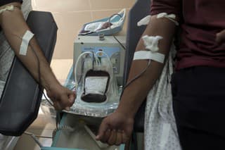 Palestínčania darujú krv v nemocnici Násir v Khan Younis v južnom pásme Gazy (ilustračná foto).